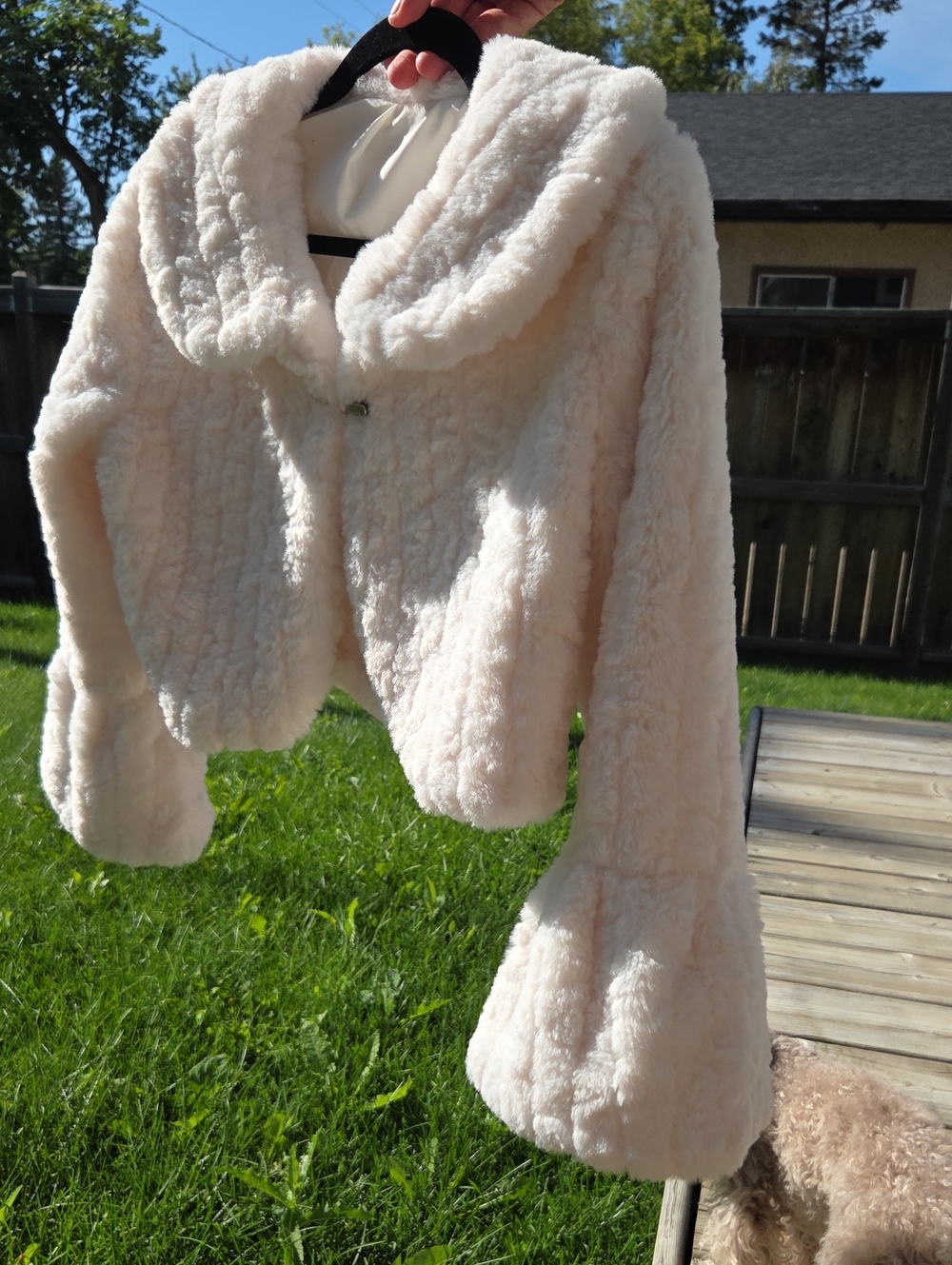 ROMWE Cream Faux Fur Cropped Teddy Jacket
